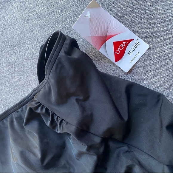 Lands' End Chlorine Resistant Scoop Neck Soft Cup Tugless Sporty One Piece, 18W - Picture 6 of 8